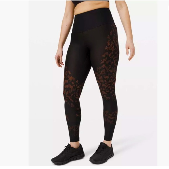 Lululemon Mapped out High Rise tight 28โ-black with orange/res camo-size 4 - Picture 4 of 16